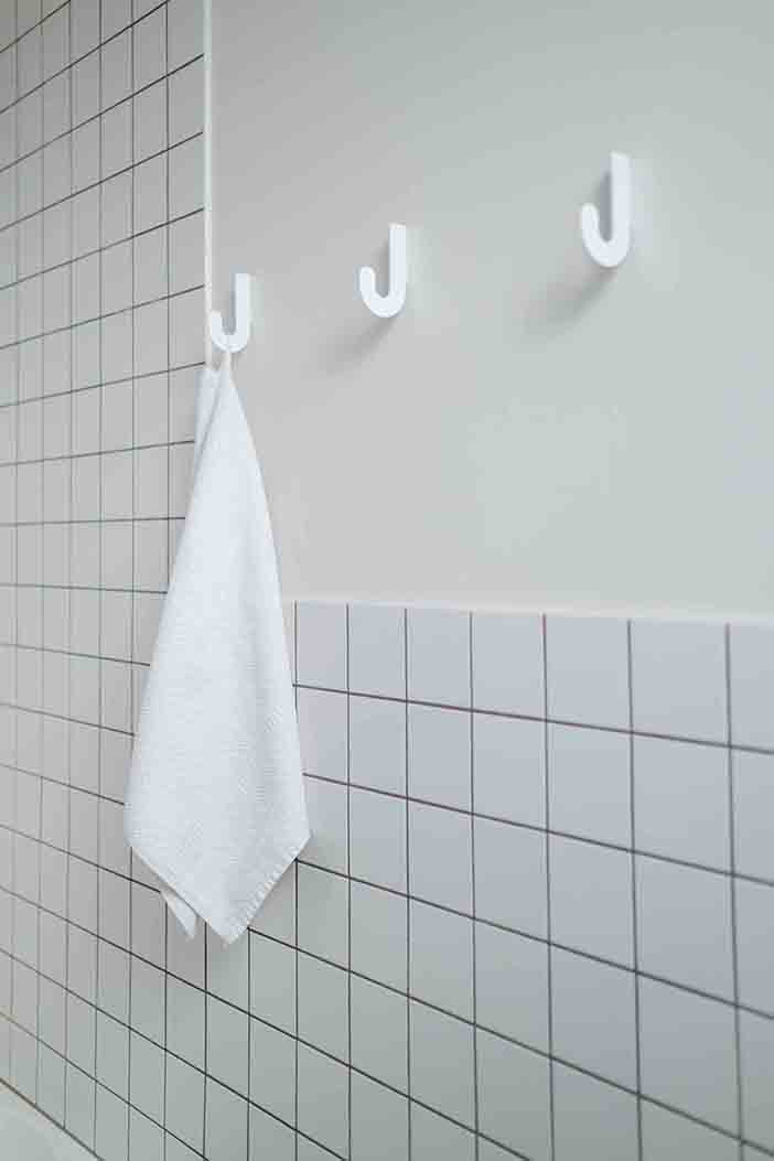 Bathroom's wall Tile
